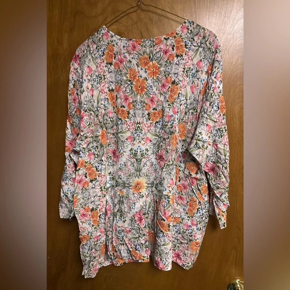 J. Jill Floral Blouse NWT - Picture 4 of 4